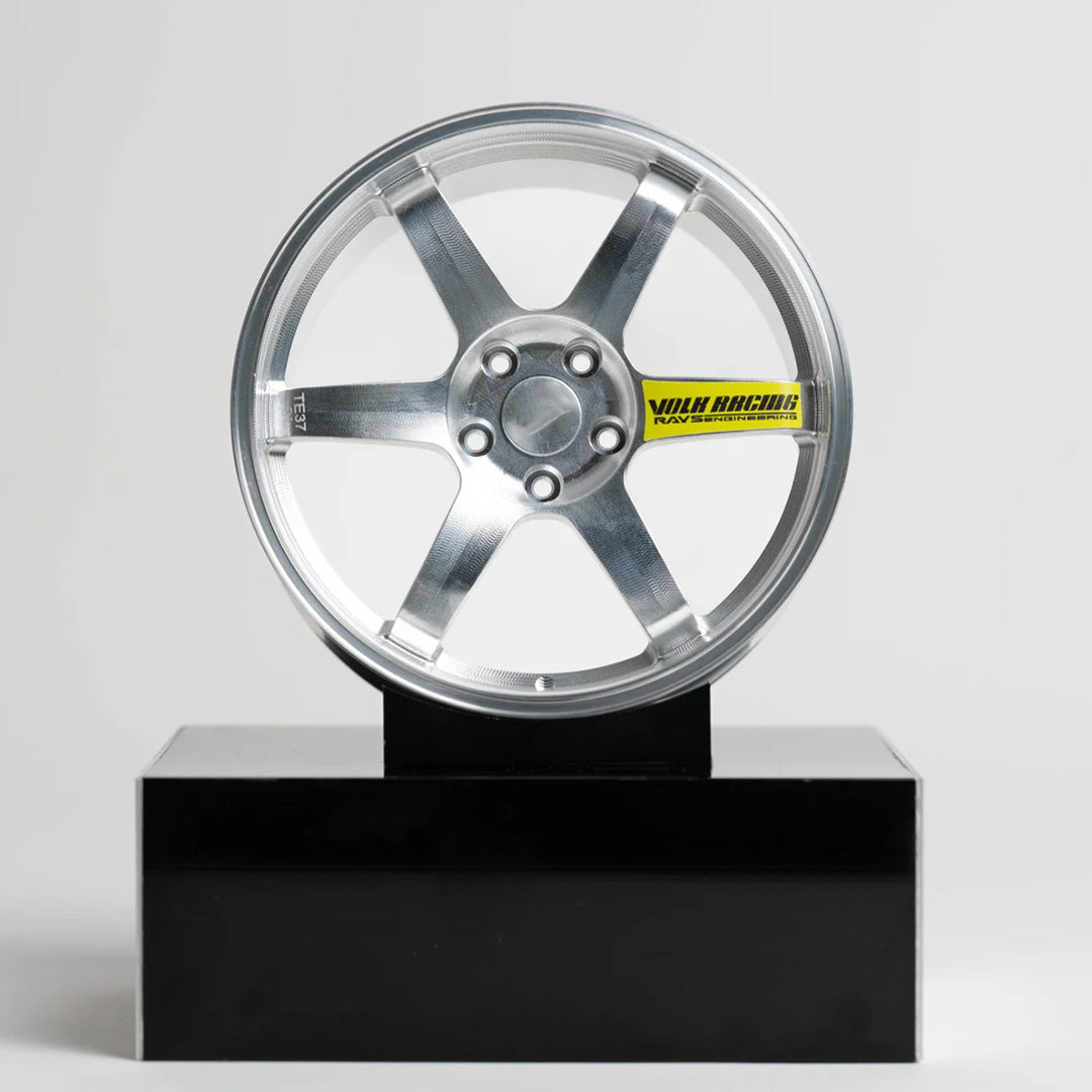 Rays | TE37 | Silver (Yellow)