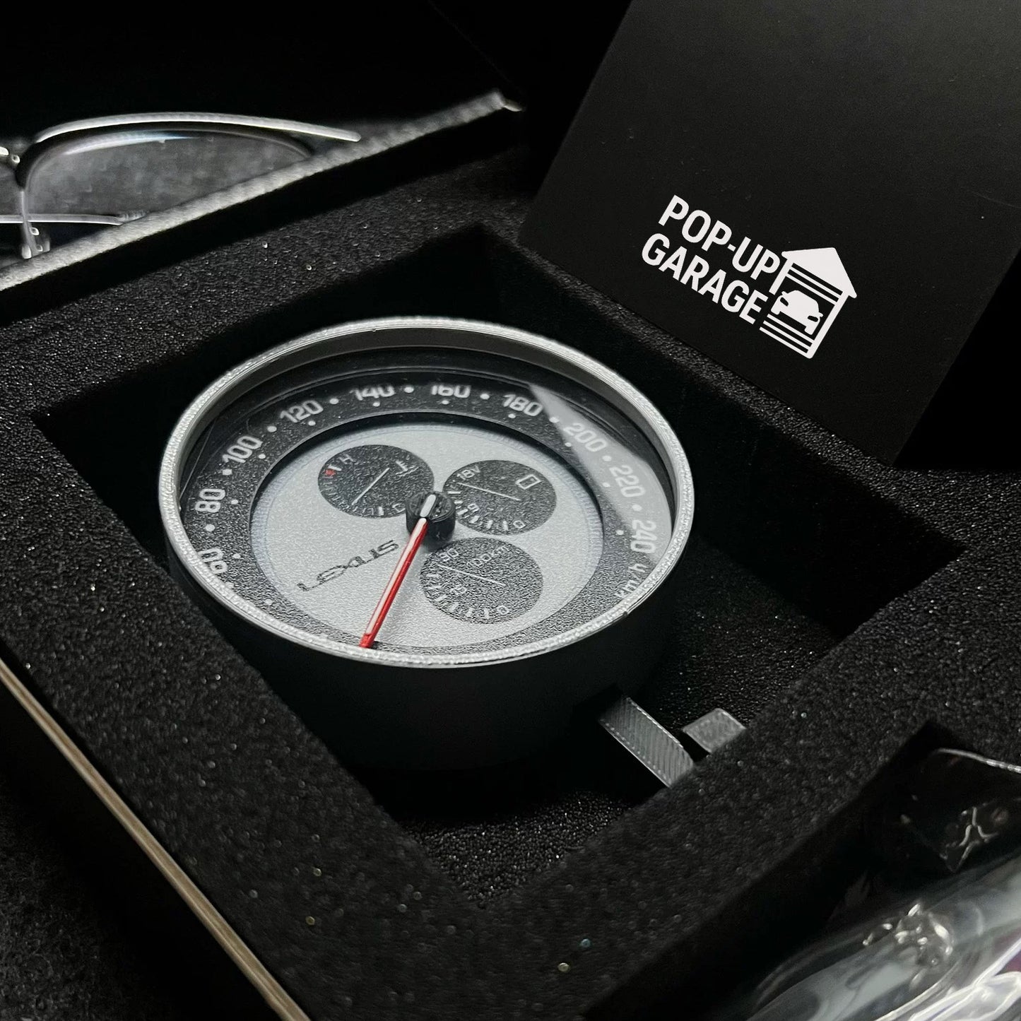 Lexus IS200 Tachometer