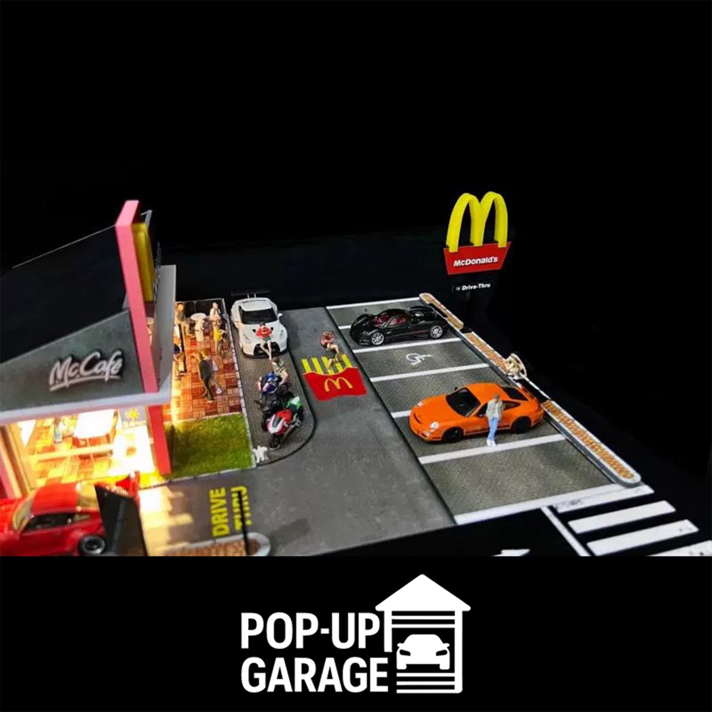 McDonalds Detailed Street Scene
