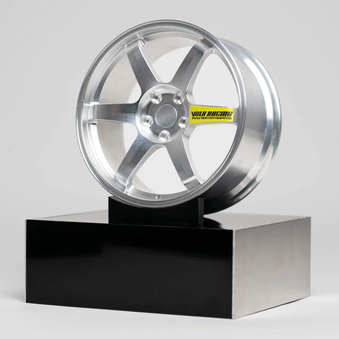 Rays | TE37 | Silver (Yellow)
